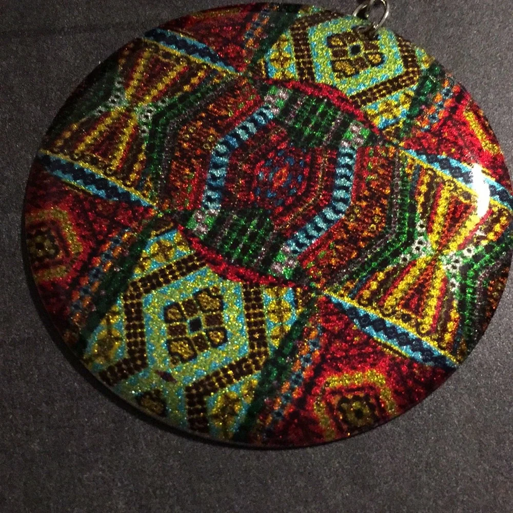 Patterned disc earrings